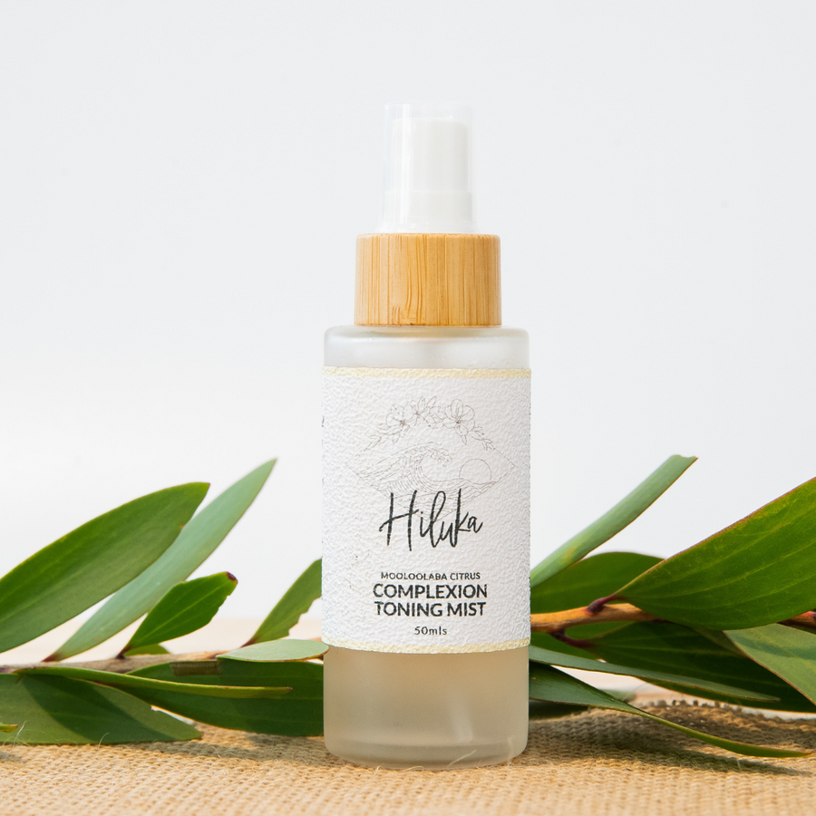 Hiluka Mooloolaba Citrus Complexion Toning Mist - This alcohol-free tropical fruit-infused complexion toning mist offers gentle exfoliation and deep hydration. The papaya extract dissolves dead skin, reduces breakouts and results in a glowing complexion. Tropical citrus aromas will leave you feeling refreshed and uplifted.