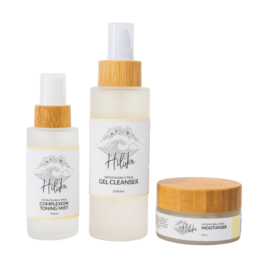 Hiluka Mooloolaba Citrus Set - Combining a range of tropical and citrus fresh fruit extracts, including Papaya, Pineapple, Pomegranate, Apple, Orange and Lime. This Gel cleanser, Complexion toning mist and daily moisturiser set are particularly beneficial for oily, blemished or problematic skin types.