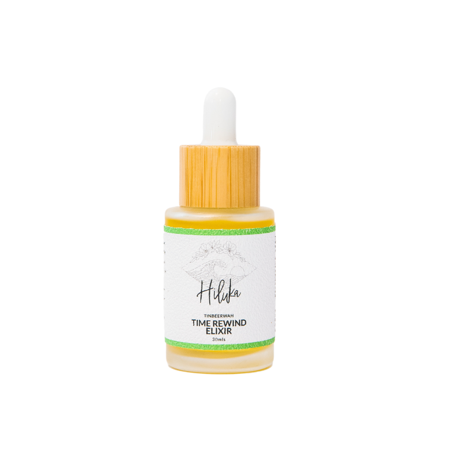 Hiluka Tinbeerwah Time Rewind - Show the lines of living, not the signs of aging with this potent blend of nutrient rich oils and active ingredients Gotu Kola, Shea Oil and vitamin-rich Seabuckthorn Extract. Tinbeerwah Time Rewind Elixir repairs, nourishes, offering deep tissue rejuvenation.